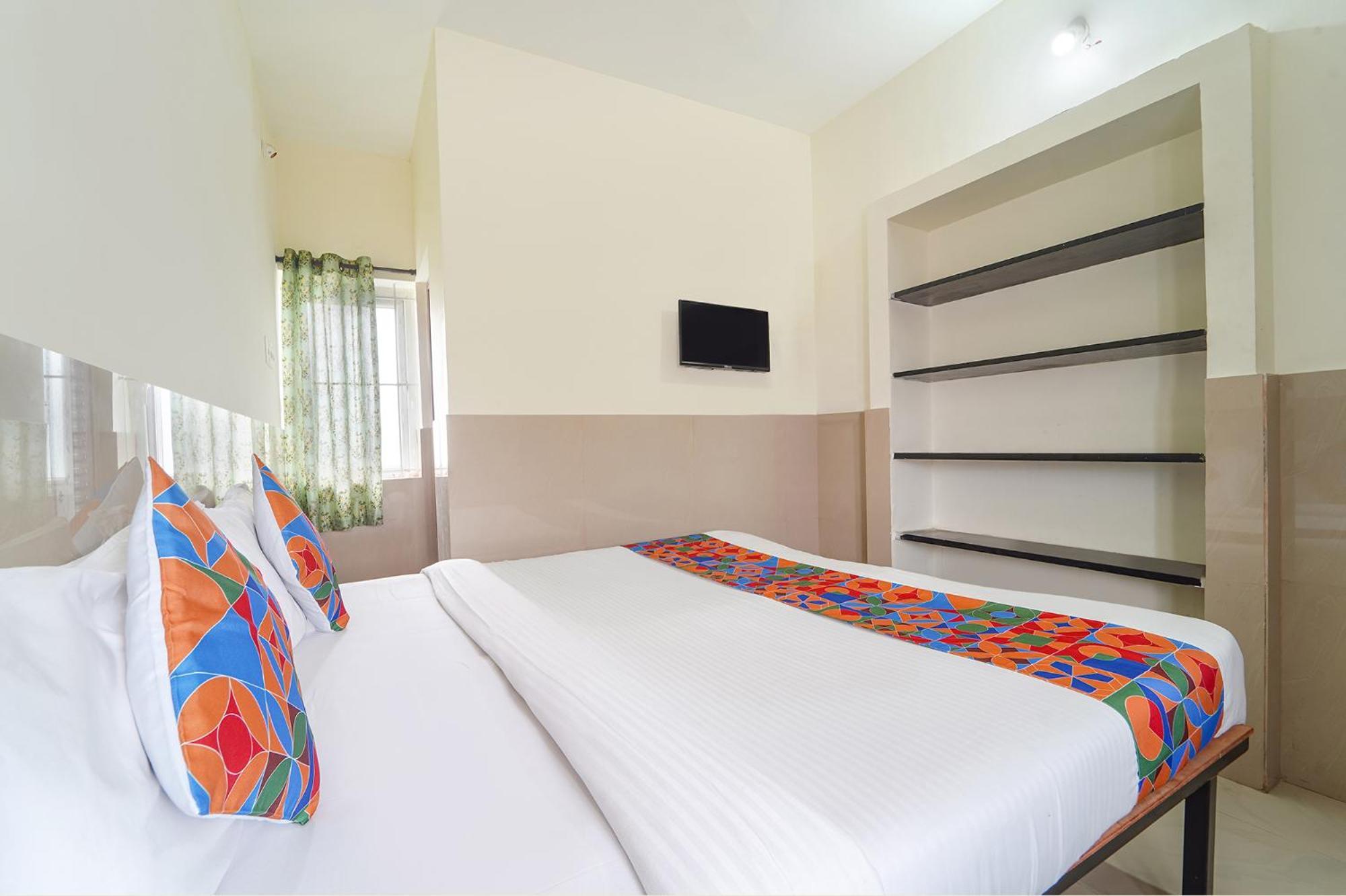 Fabexpress Clover Castle - Nr Coimbatore International Airport Dış mekan fotoğraf