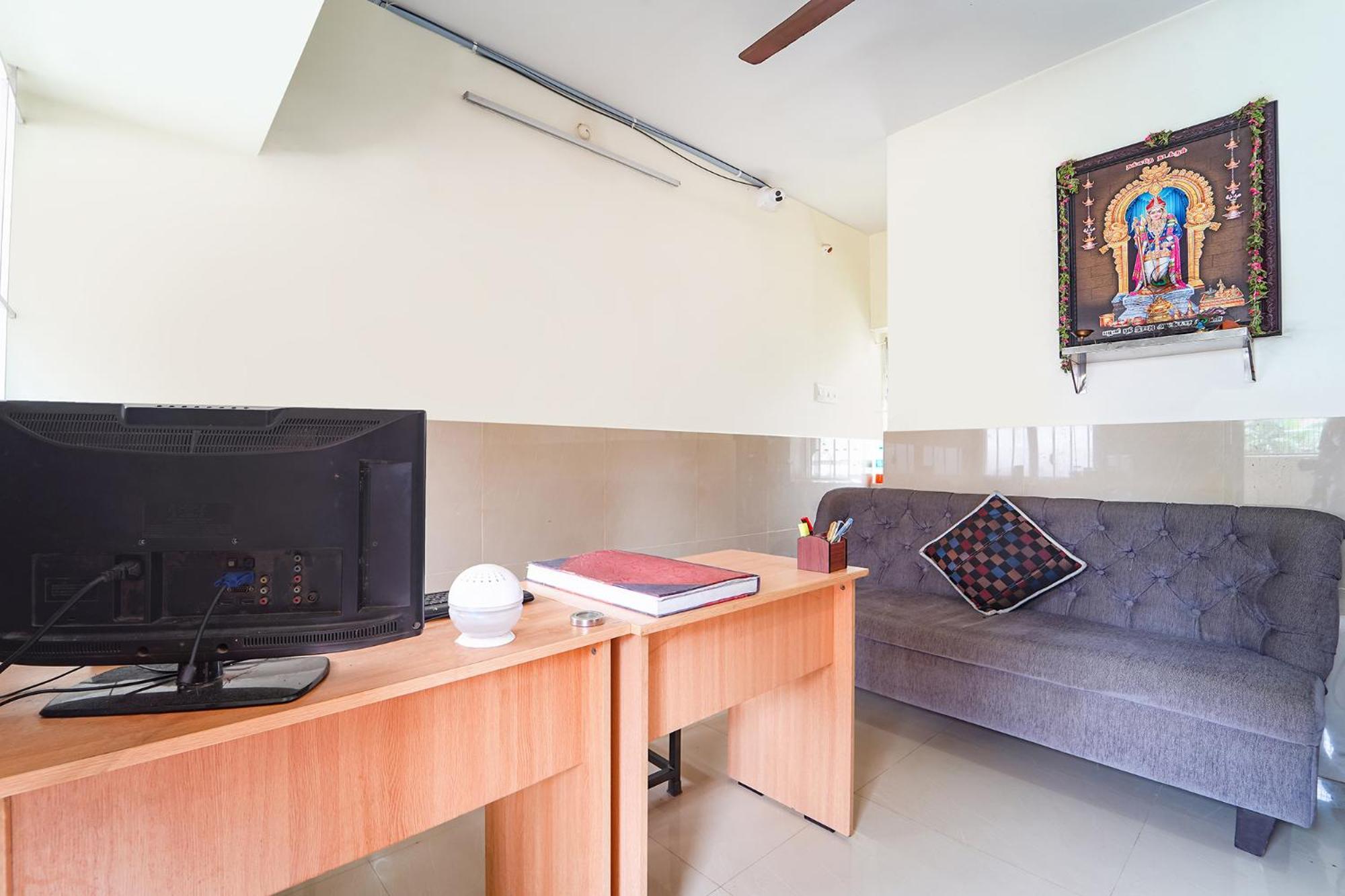Fabexpress Clover Castle - Nr Coimbatore International Airport Dış mekan fotoğraf